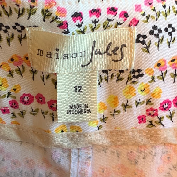 Maison Jules Ivory with Flowers Pattern Shorts Size 12 - Picture 4 of 5